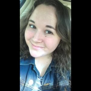 Meet your Posher, Michaela